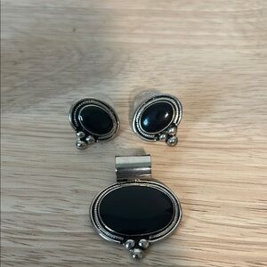 Black and Silver color Jewelry Set
Pendant with matching earrings 
Costume